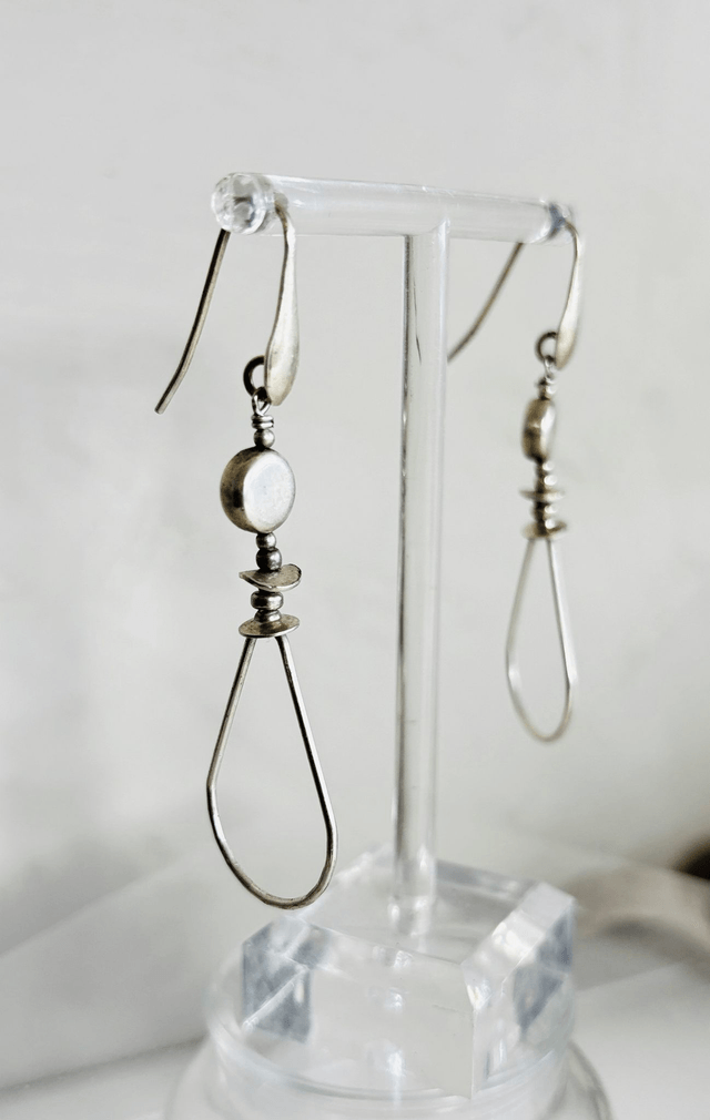 Boucles d'oreille en argent, goutte lisse Cowboy.