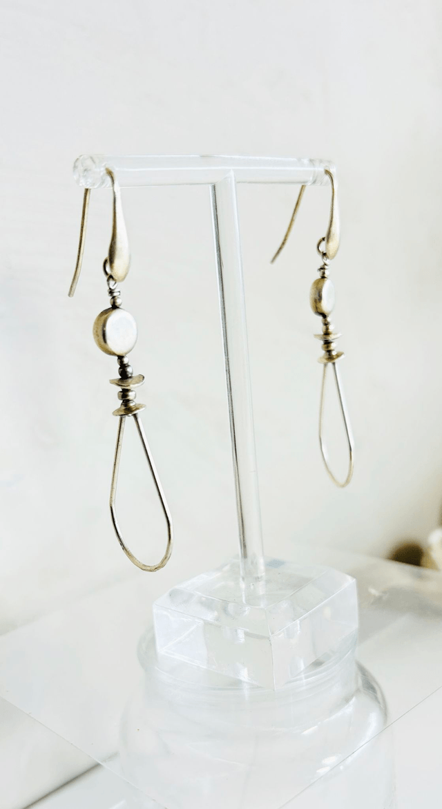 Boucles d'oreille en argent, goutte lisse Cowboy.